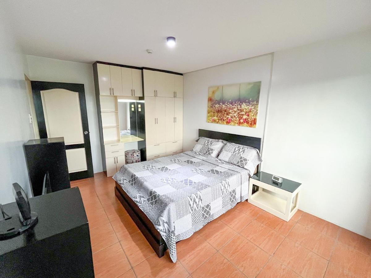 Modern 2Br Condo Near Sm With Free Parking Pool Wifi And Netflix Davao City Buitenkant foto