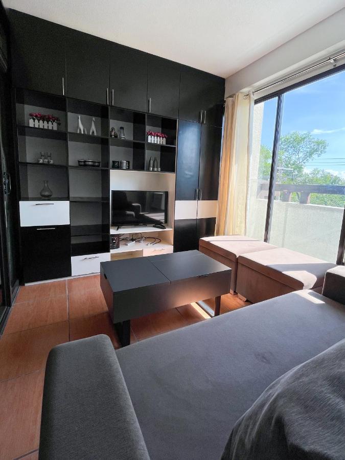 Modern 2Br Condo Near Sm With Free Parking Pool Wifi And Netflix Davao City Buitenkant foto